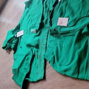 NWT SET of Nike jogging suit women's top size med, bottoms large